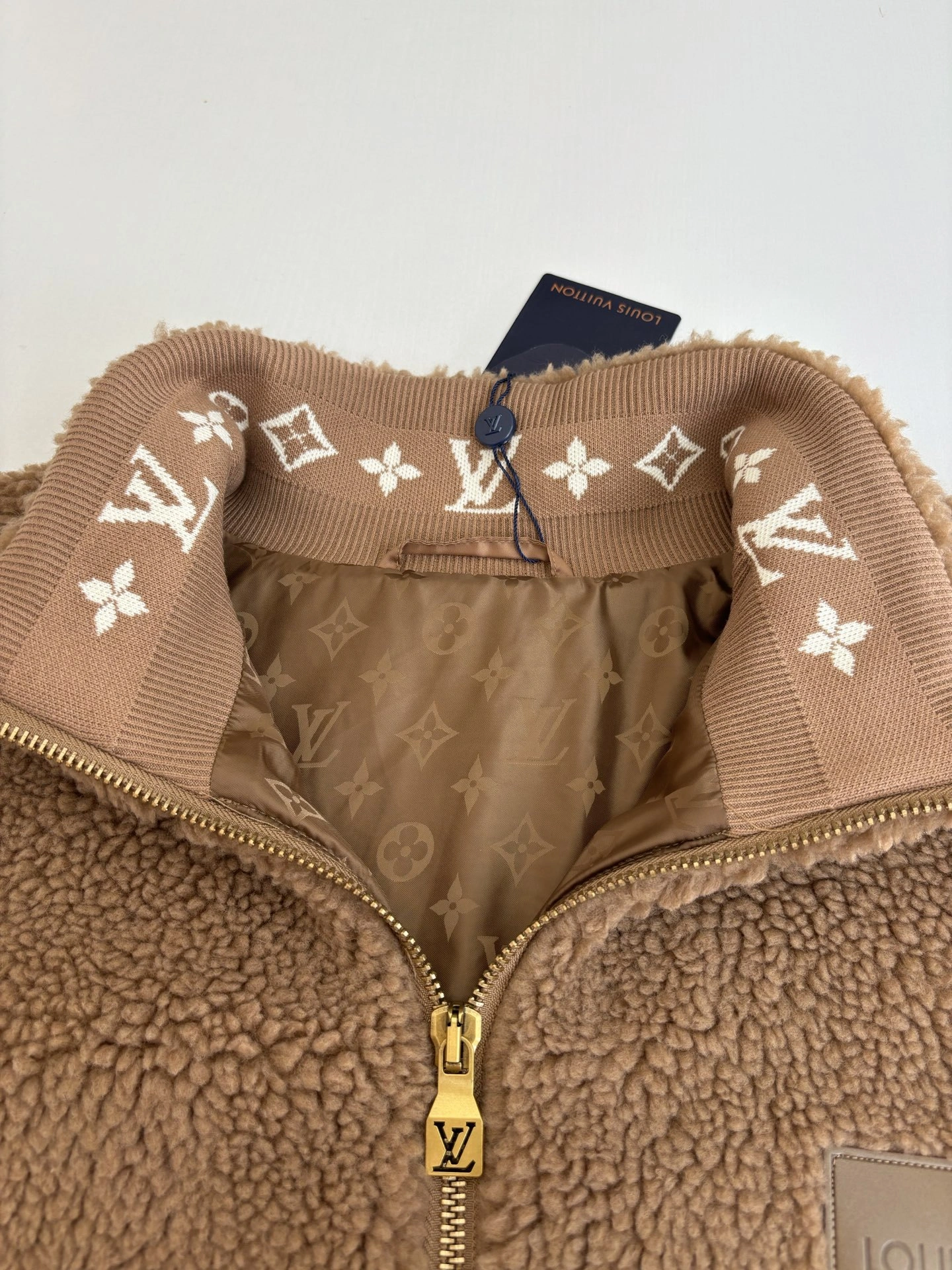 wg.luxury-- 8V item:E-F363I0606